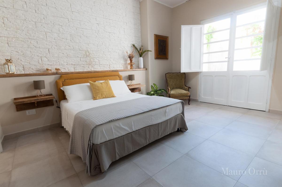 New Home - Appartamento In Centro Storico Cagliari Dış mekan fotoğraf